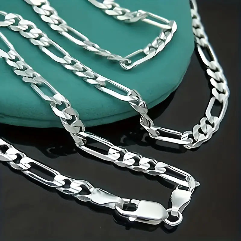 Ferreo Chain Necklace