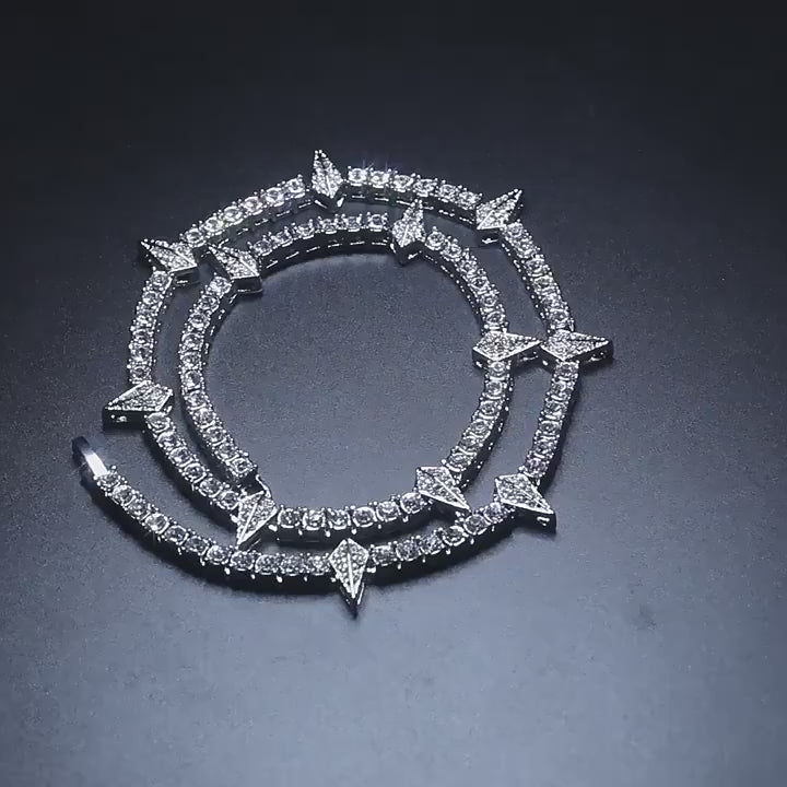 King's Fang Necklace